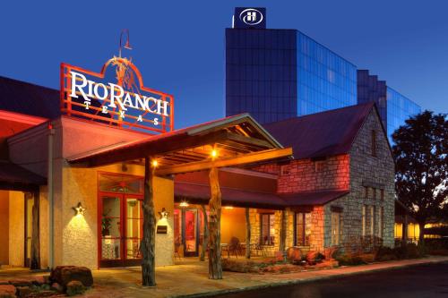 Hilton Houston Westchase - image 12
