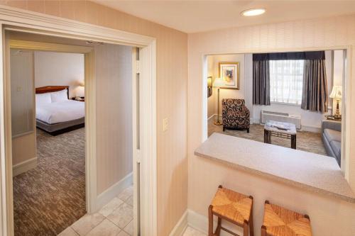 Hilton Cincinnati Netherland Plaza - image 11