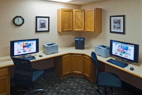Hampton Inn & Suites Bethlehem - image 7