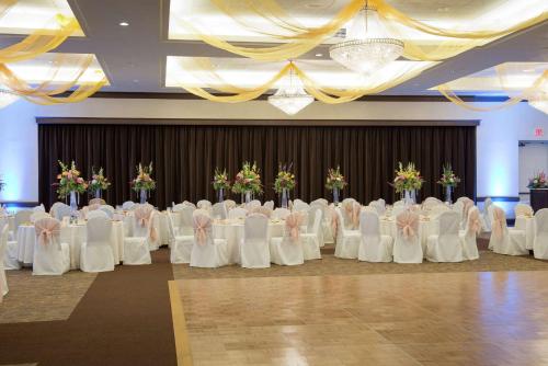 DoubleTree by Hilton Binghamton - image 2