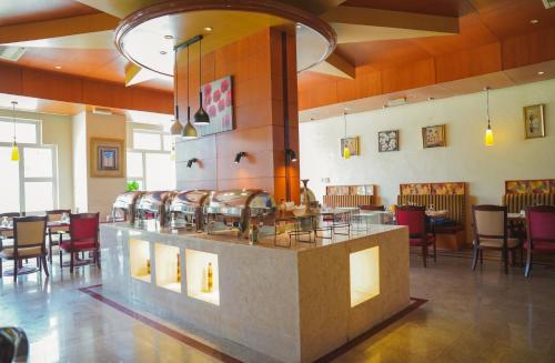 Restaurant, Safeer International Hotel in Muscat
