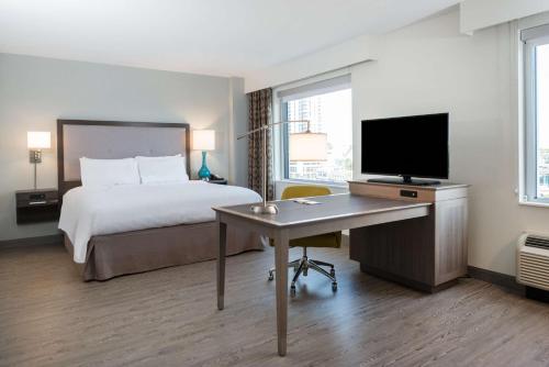 Hampton Inn & Suites Miami Wynwood Design District FL - image 13