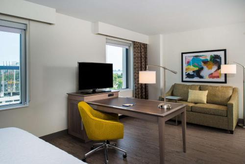 Hampton Inn By Hilton & Suites Miami Midtown, FL