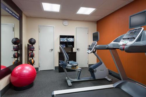 Hampton Inn Manhattan Chelsea - image 9