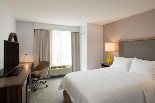Queen Room room in Hampton Inn Manhattan-Chelsea