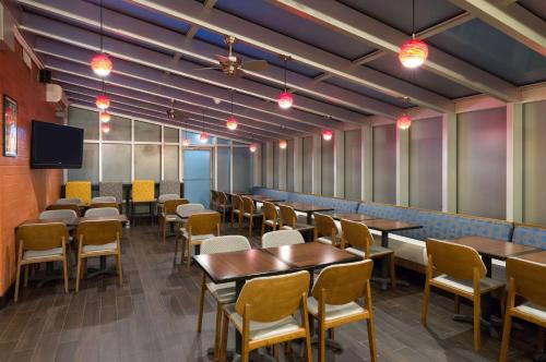 Hampton Inn Manhattan - Times Square South, Nueva York (foto 7)