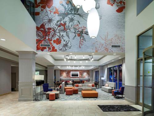 Hilton Garden Inn Omaha Downtown-Old Market Area - image 10