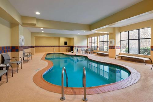 Hampton Inn & Suites Providence / Smithfield