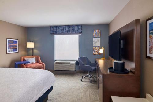 Hampton Inn & Suites Providence / Smithfield