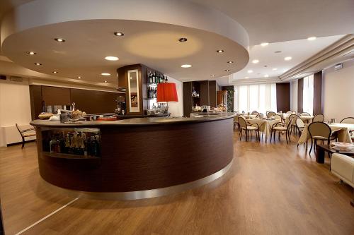 Паб/Коктейль-бар, Hotel Park in Кастільон Флорентіно