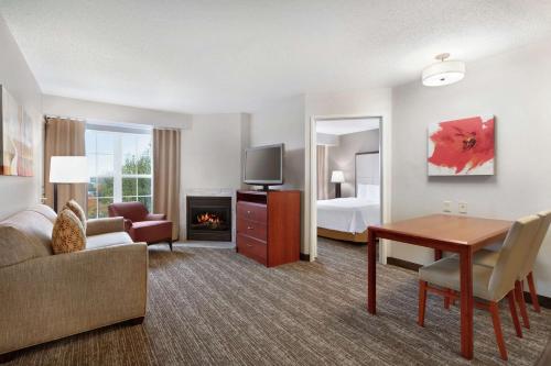 2 bedrooms, 3 beds