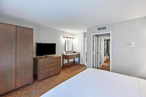 Two Bedroom Suite - Non-Smoking image 3