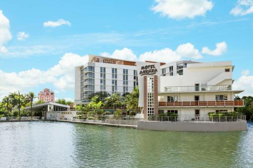 The Gates Hotel South Beach - a Doubletree by Hilton in Miami Beach, USA