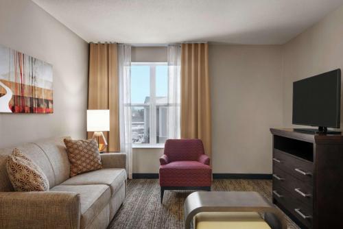 Homewood Suites Rochester-Henrietta - image 14