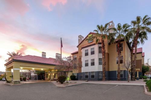 Homewood Suites by Hilton Phoenix-Chandler