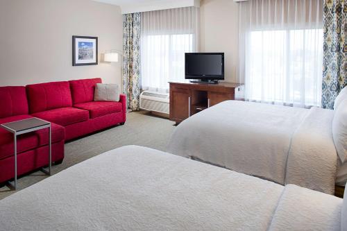 Hampton Inn & Suites Palmdale