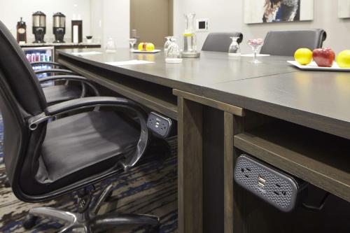 Embassy Suites Atlanta - Galleria - image 6