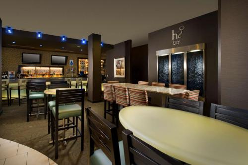 DoubleTree by Hilton Chattanooga Downtown - image 13