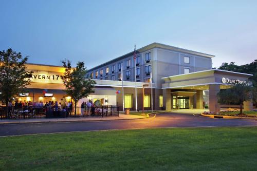 DoubleTree by Hilton Mahwah - image 6