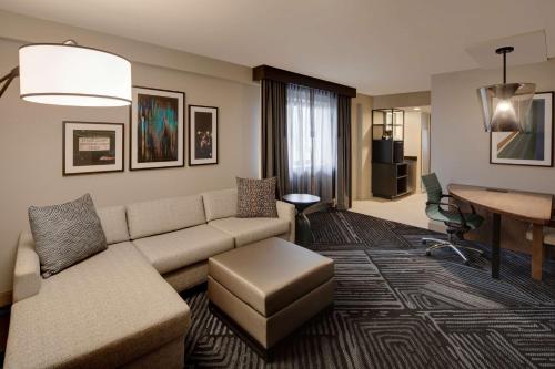 2 bedrooms, 3 beds