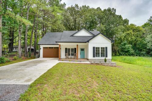 Modern Kentucky Lake Home Pool and Boat Ramp Access