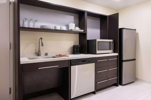 Home2 Suites by Hilton Anchorage/Midtown