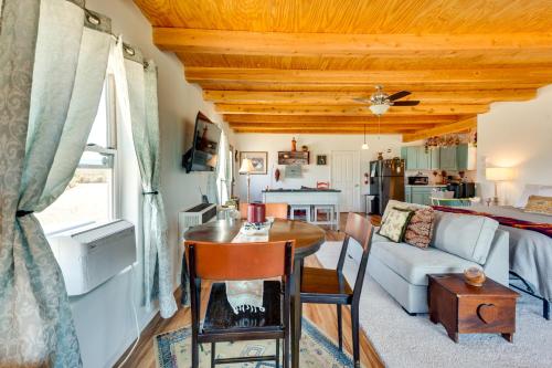 Pet-Friendly El Prado Vacation Rental with Views! in El Prado, USA