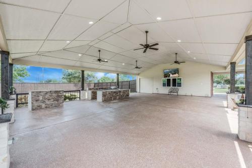 Fulshear Home & Gardens
