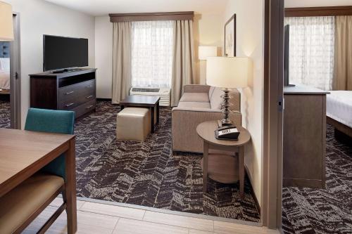 Iekārtas, Homewood Suites by Hilton Ronkonkoma in Lake Ronkonkoma (NY)