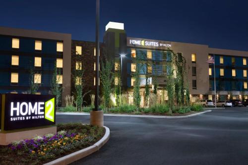 Home2 Suites by Hilton Seattle Airport - Hotel - Tukwila