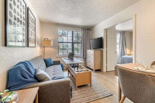 InTown Suites Extended Stay Baton Rouge LA