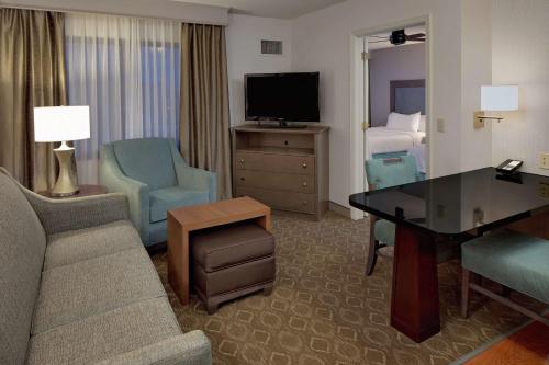 2 double beds, 1 sofa bed