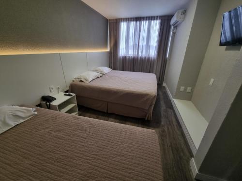 Standard Double or Twin Room image 9
