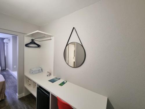 Standard Double or Twin Room image 7