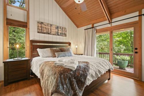 Lux Chalet with Amazing Views of Grandfather Mtn!, Seven Devils (fotografie 4)