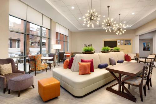 Home2 Suites By Hilton Birmingham Downtown