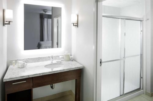 2 bedrooms, 3 beds