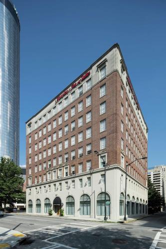 Hampton Inn By Hilton And Suites Atlanta-Downtown