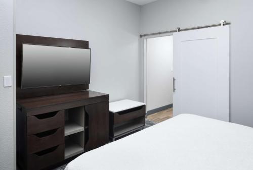 Hampton Inn By Hilton And Suites Atlanta-Downtown