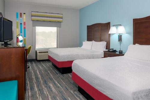 Hampton Inn & Suites Winston-Salem/University Area