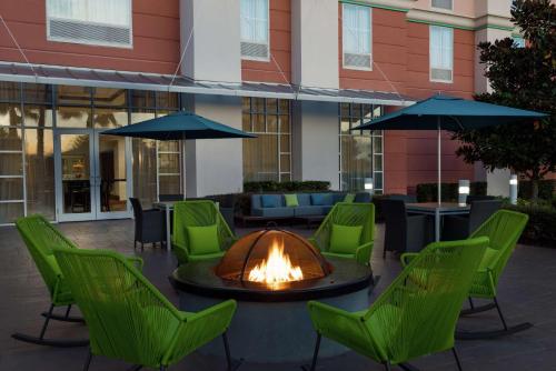 Hampton Inn & Suites Orlando Airport at Gateway Village