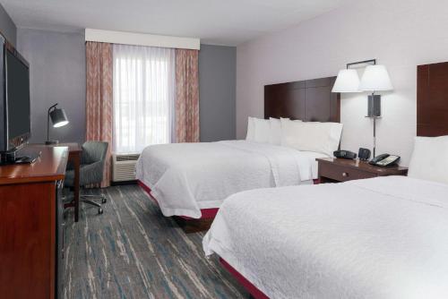 Hampton Inn & Suites Orlando Airport at Gateway Village