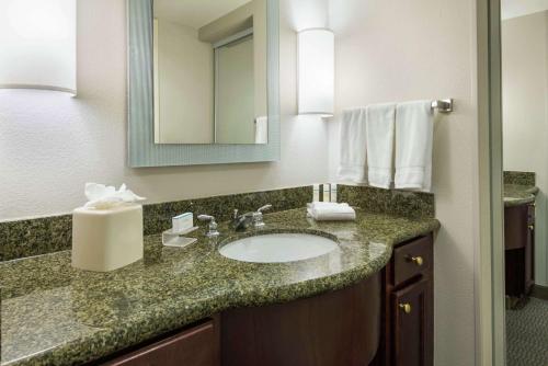 Homewood Suites by Hilton Tampa Airport - Westshore