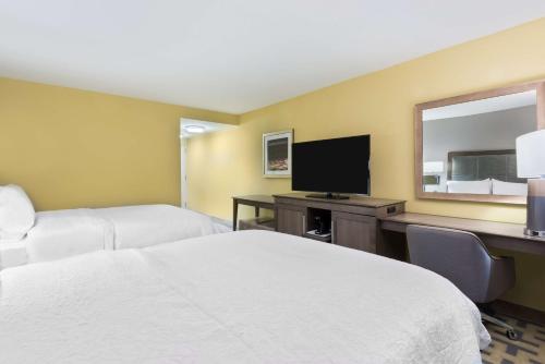 Hampton Inn & Suites Tampa Airport Avion Park Westshore