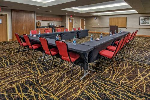 Hampton Inn Charlotte/Matthews - image 2