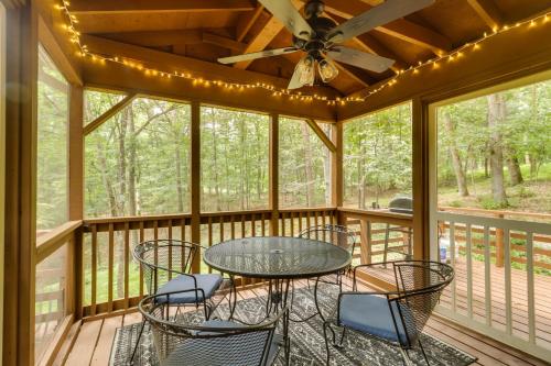 Private Hot Tub & Fire Pit: Family Broadway Cabin in New Market (VA)