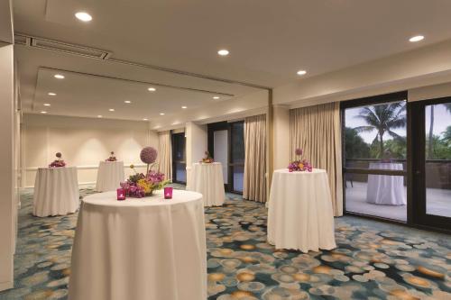 Hilton Miami Airport Blue Lagoon - image 7