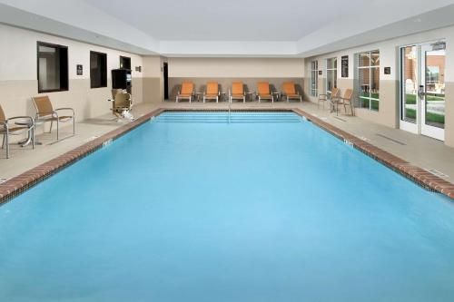 Homewood Suites By Hilton Kansas City Speedway in Kansas City, USA