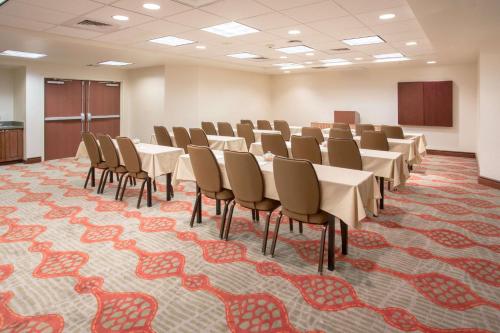 Homewood Suites by Hilton Phoenix-Avondale - main image