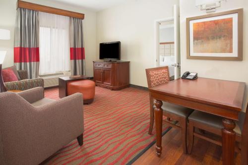 Homewood Suites by Hilton Phoenix-Avondale